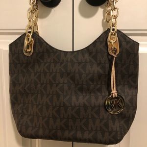 Michael kors handbag new without tag